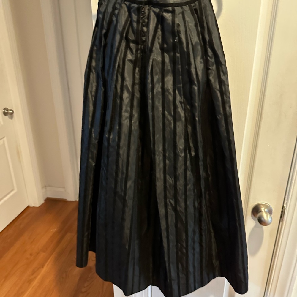 Vintage Farinae Collection black taffeta  Maxi A-Line Pleated Skirt for Cocktail